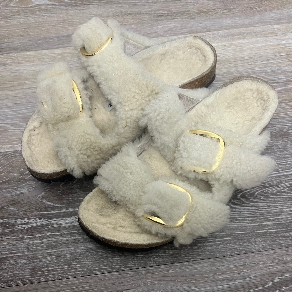 LIKE NEW BIRKENSTOCK SHERPA SANDALS